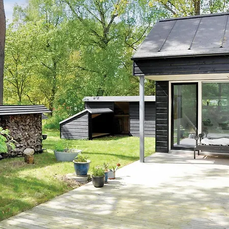 Vakantiehuis Cozy Home In Orsted With Sauna